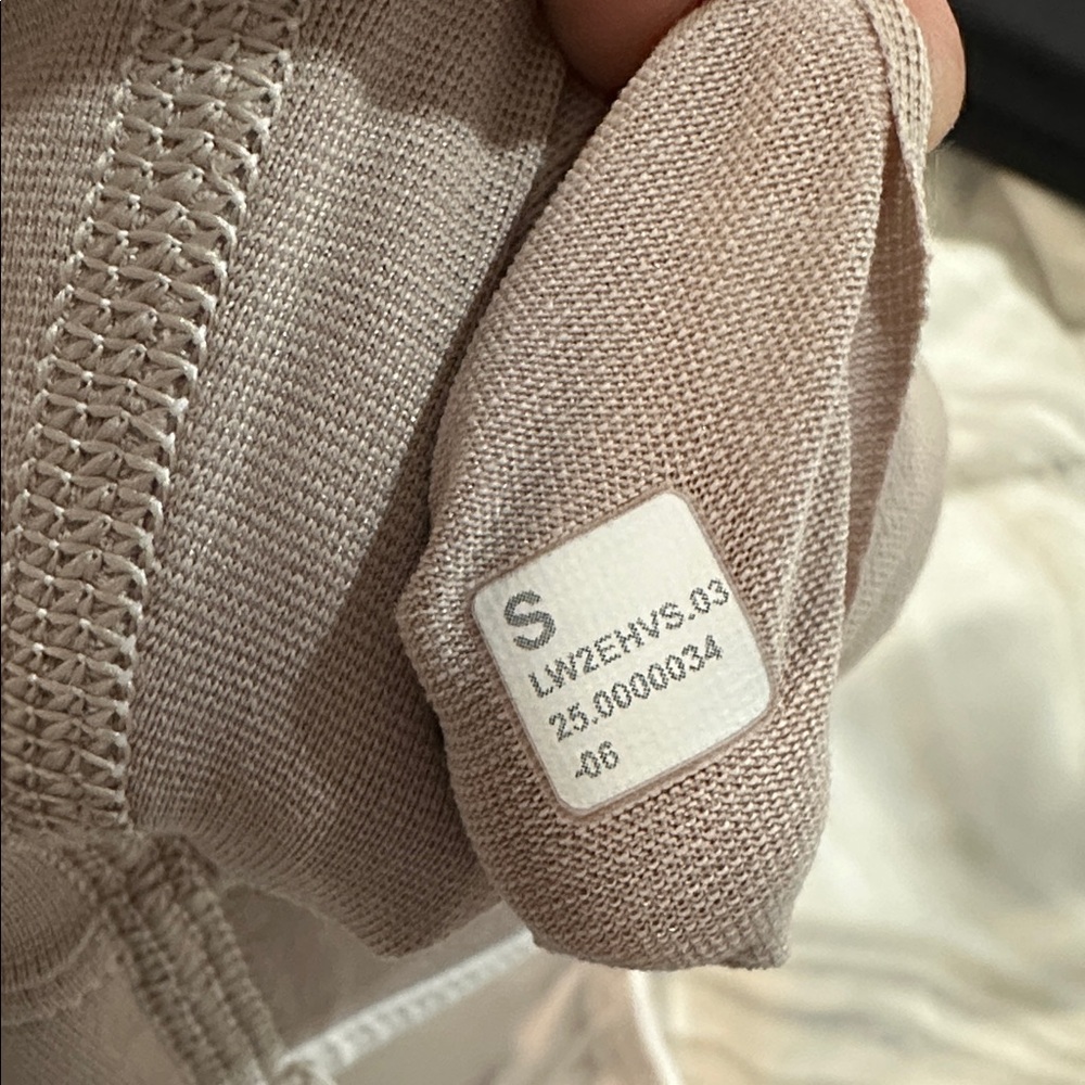 Lululemon Women's Strappy Sports Bras - Picture 9 of 15